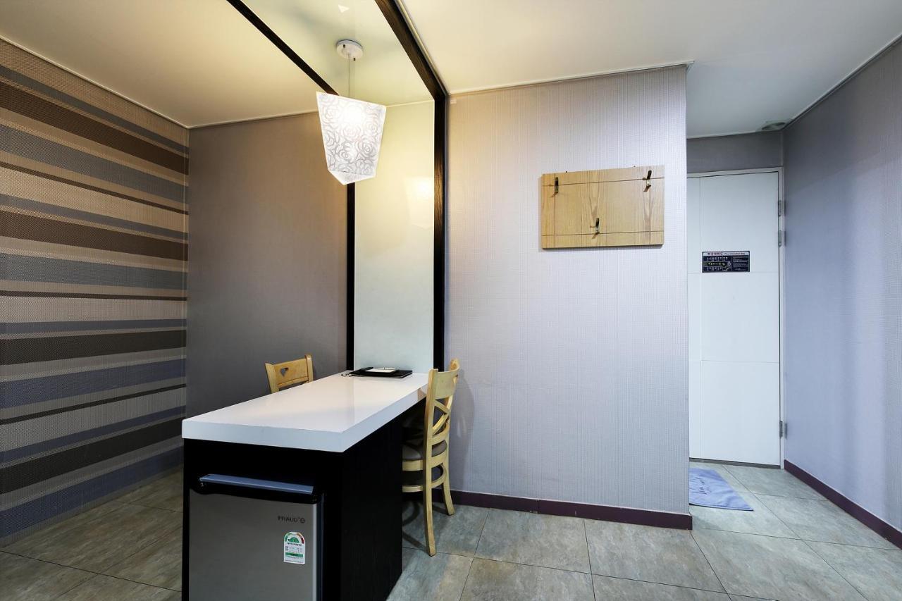 White Tourist Hotel Jeonju Ngoại thất bức ảnh