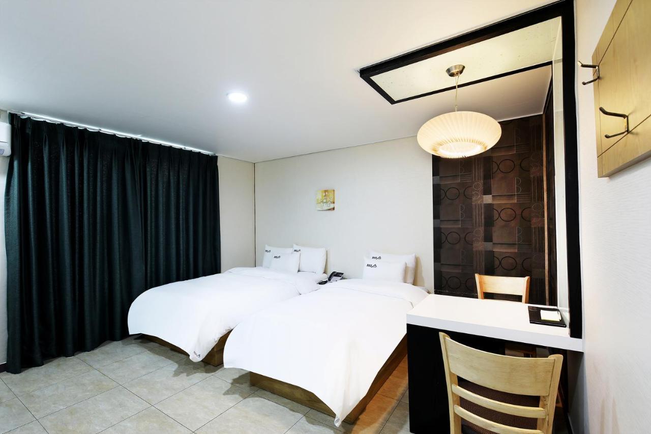White Tourist Hotel Jeonju Ngoại thất bức ảnh