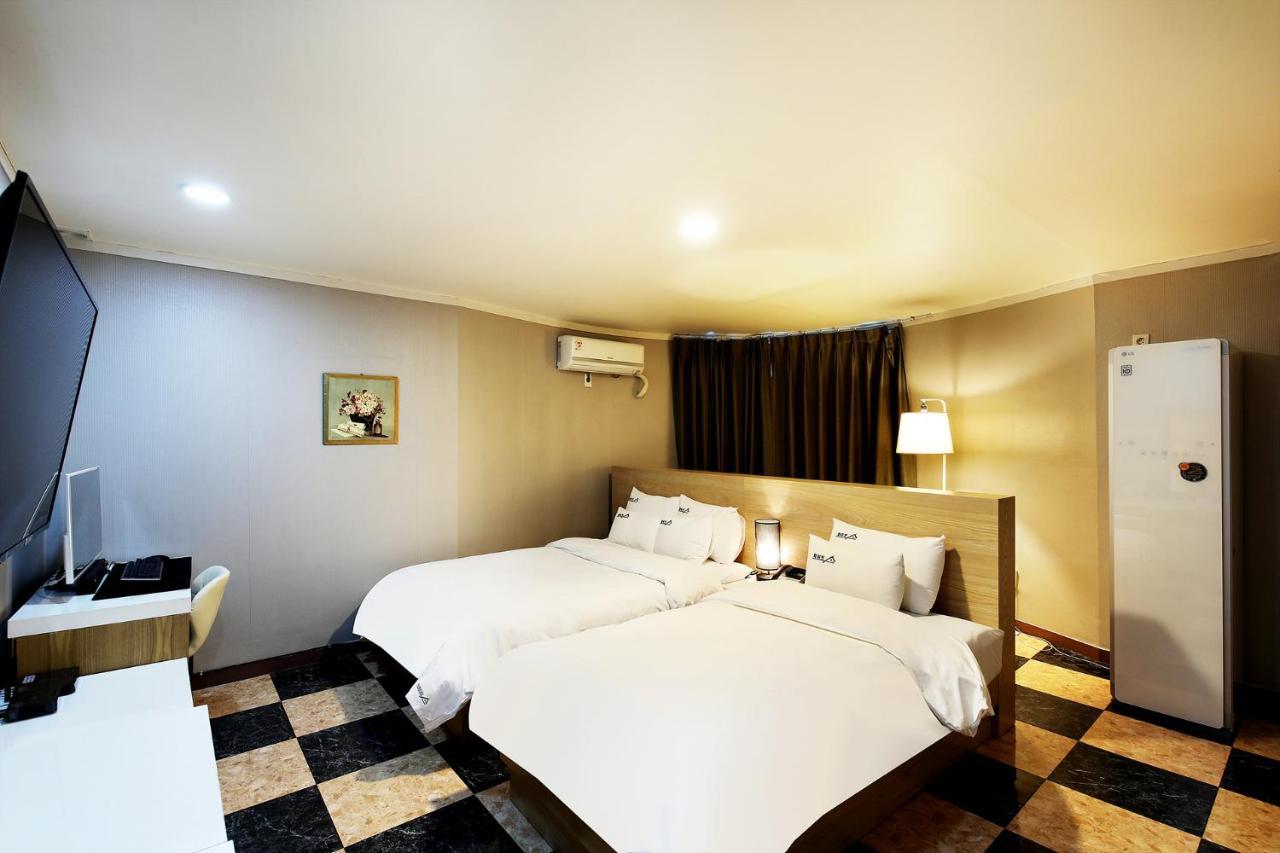 White Tourist Hotel Jeonju Ngoại thất bức ảnh