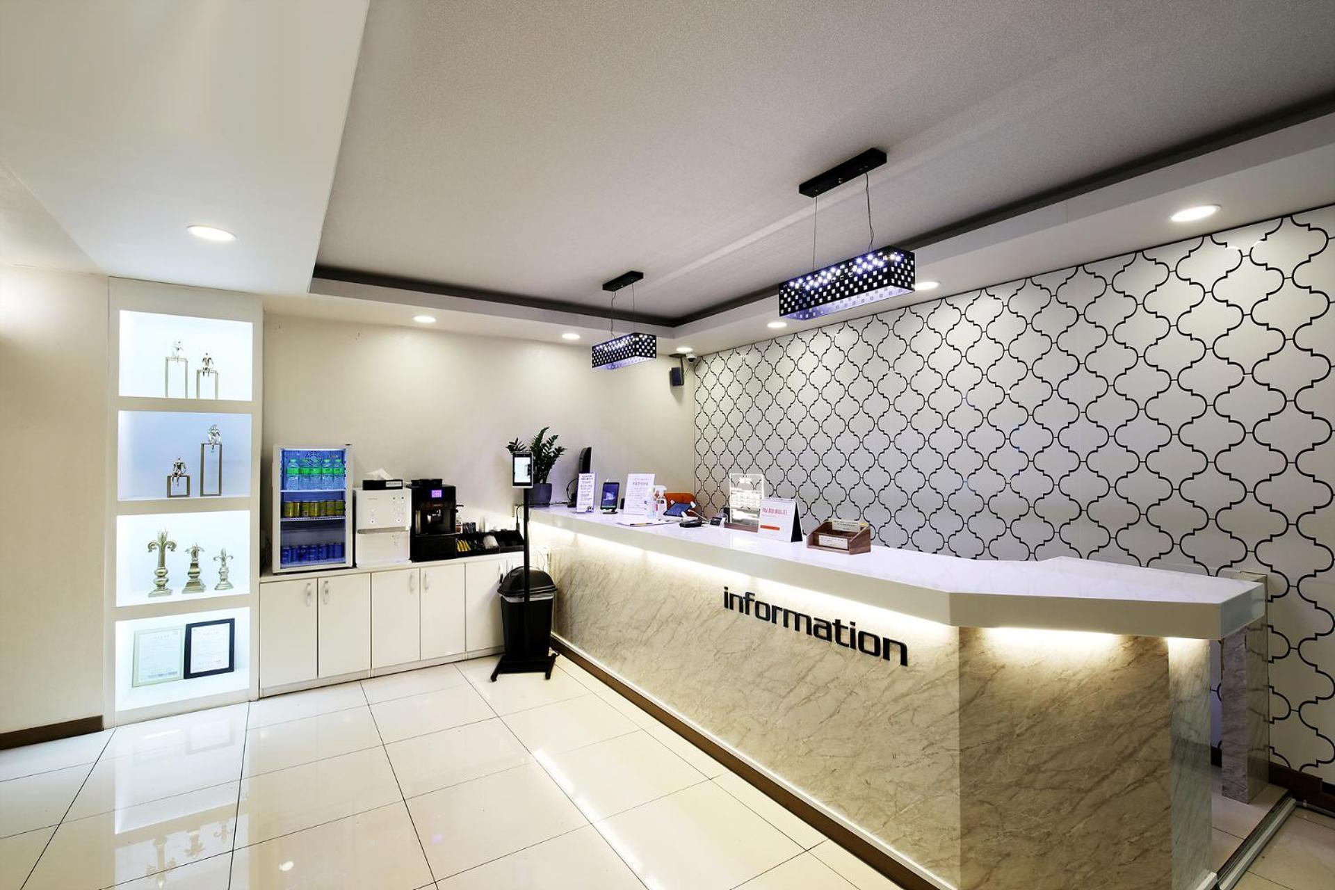 White Tourist Hotel Jeonju Ngoại thất bức ảnh