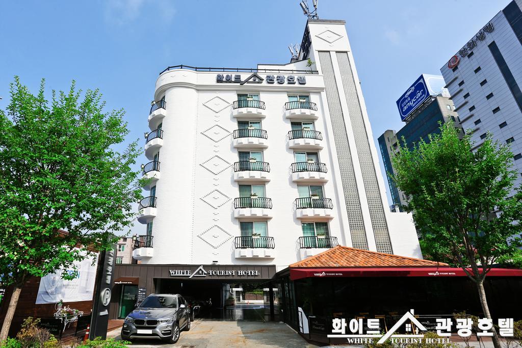 White Tourist Hotel Jeonju Ngoại thất bức ảnh