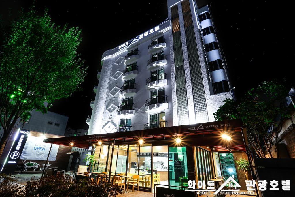 White Tourist Hotel Jeonju Ngoại thất bức ảnh