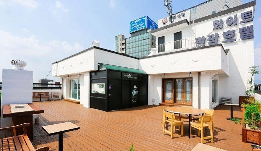 White Tourist Hotel Jeonju Ngoại thất bức ảnh